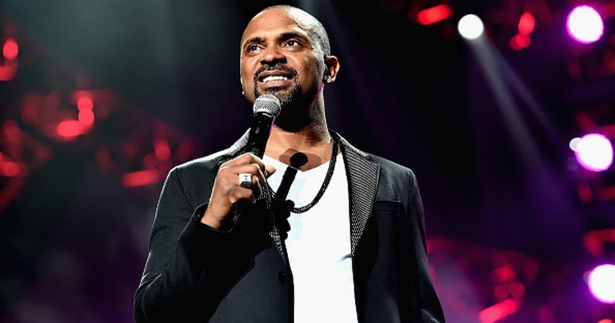 comedian mike epps performs at the 2016 bet experience 