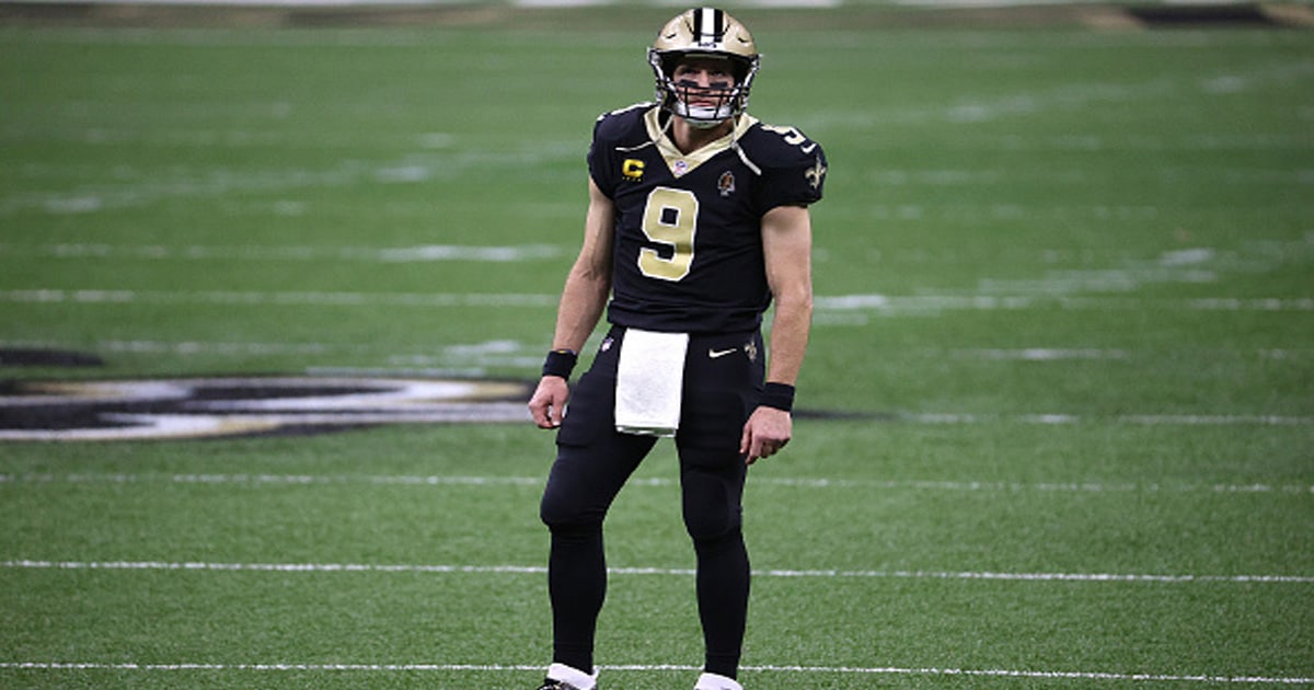 richest nfl players Drew Brees #9 of the New Orleans Saints looks on against the Tampa Bay Buccaneers