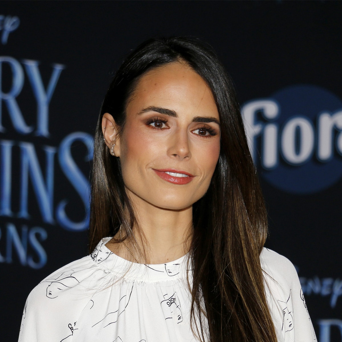 actress jordana brewster at the world premiere of mary poppins