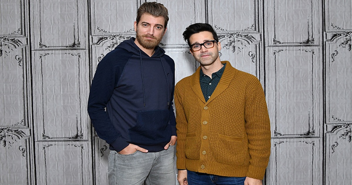 youtuber rhett mclaughlin visits the aol build to chat about upcoming series