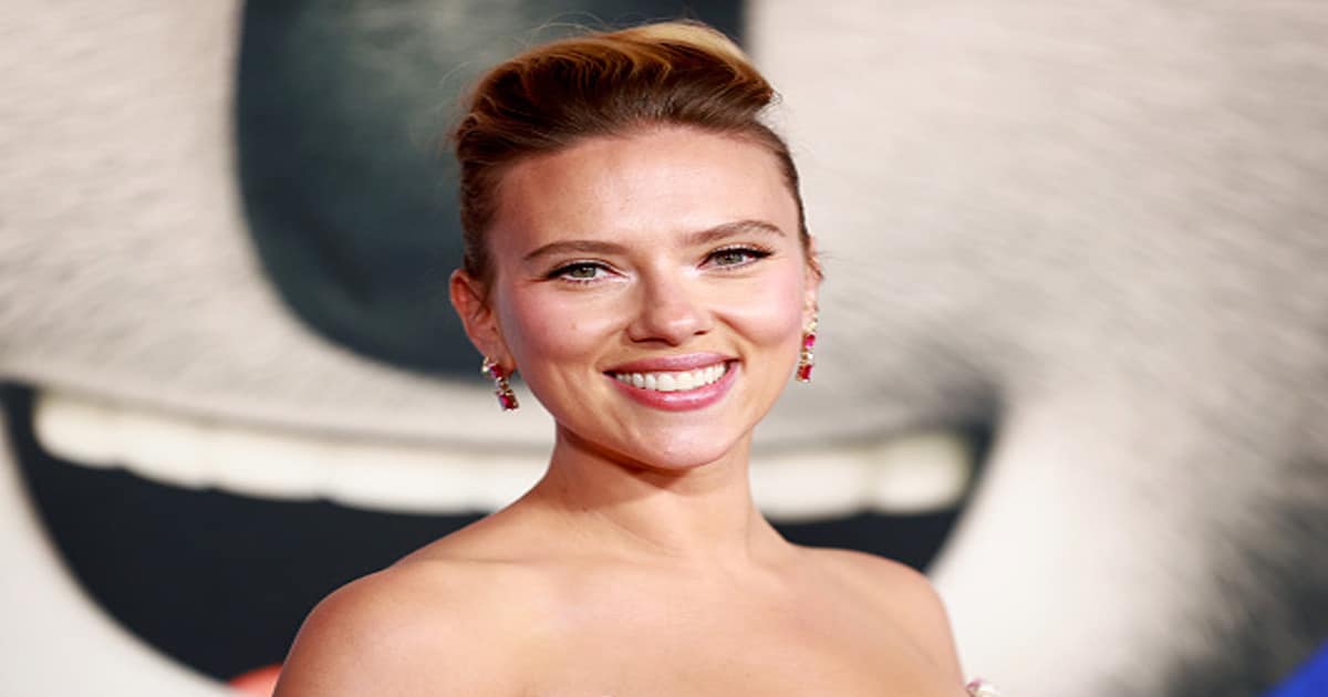 Scarlett Johansson attends the premiere of Illumination's "Sing 2"