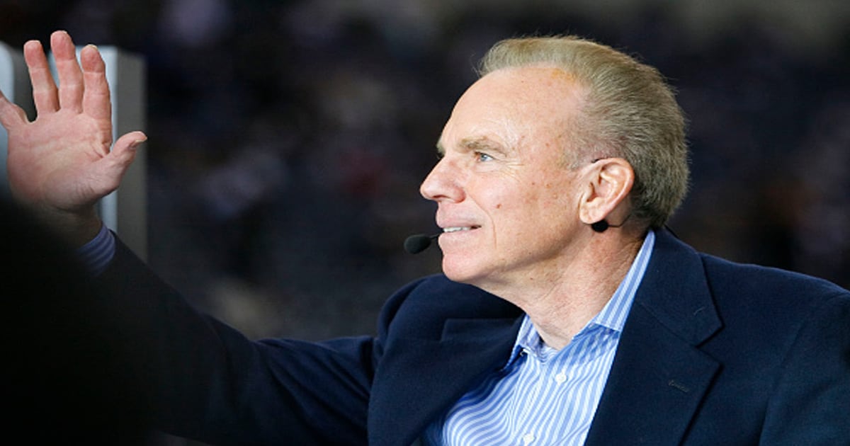richest nfl players Roger Staubach prior to the game between the Baltimore Ravens and the Dallas Cowboys
