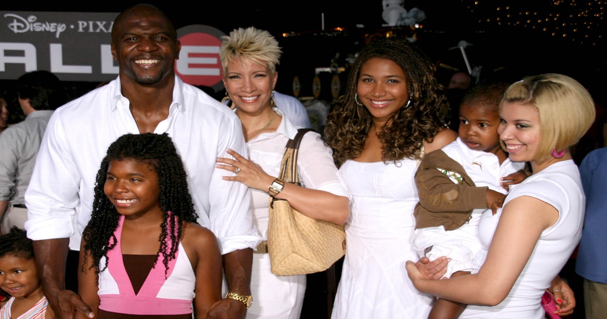 actor terry crews at the world premiere of wall e in 2008