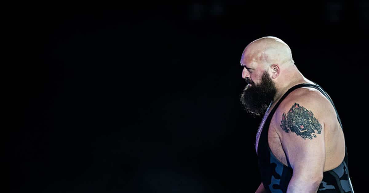 Big Show arrives during to the WWE Live Duesseldorf event