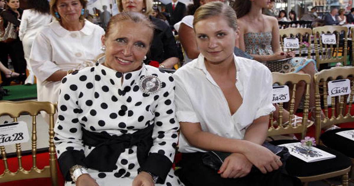 richest authors Danielle Steel and daughter attend the Christian Lacroix Haute Couture Autumn Winter 2008 fashion show
