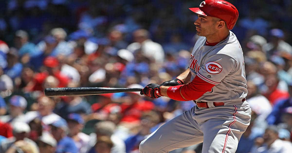  Joey Votto #19 of the Cincinnati Reds bats against the Chicago White Sox