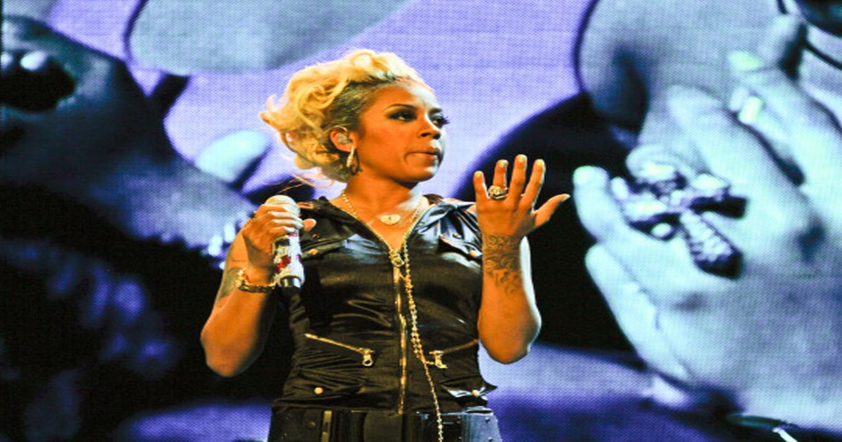 Singer Keyshia Cole performs during the 2012 Essence Music Festival