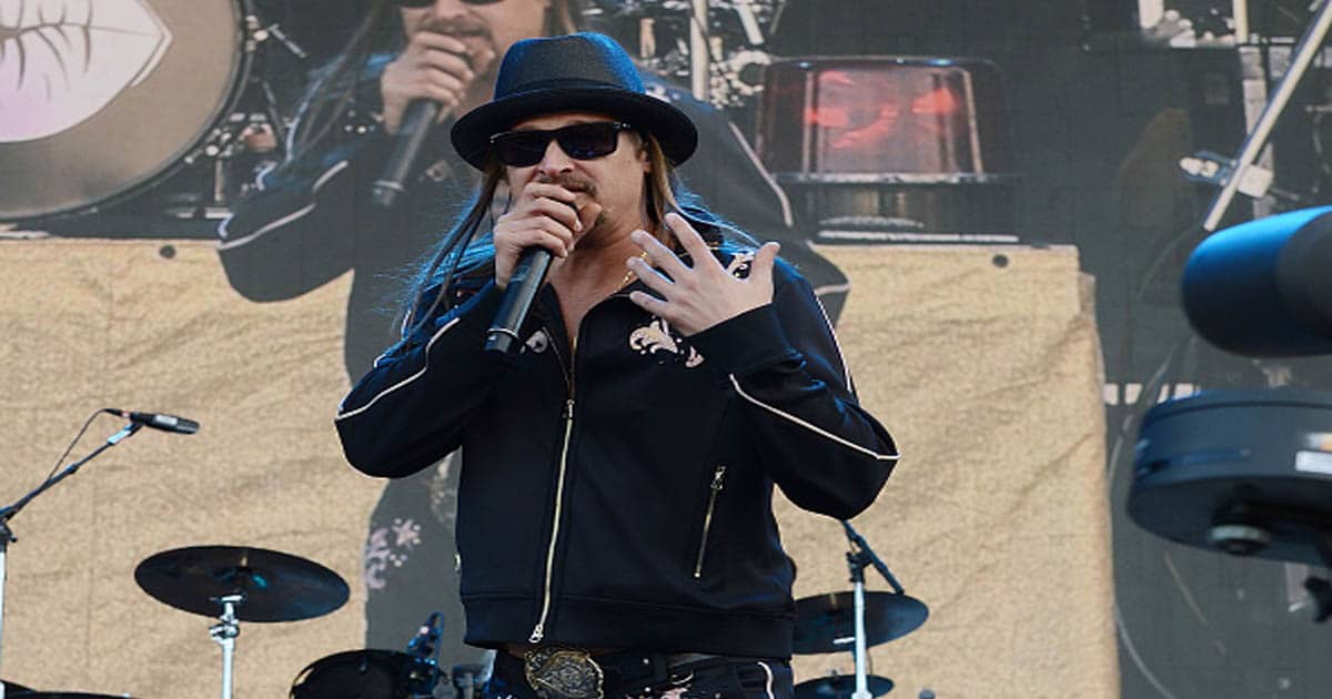 Kid Rock performs at the GEICO Rock 'n' Roll Las Vegas marathon