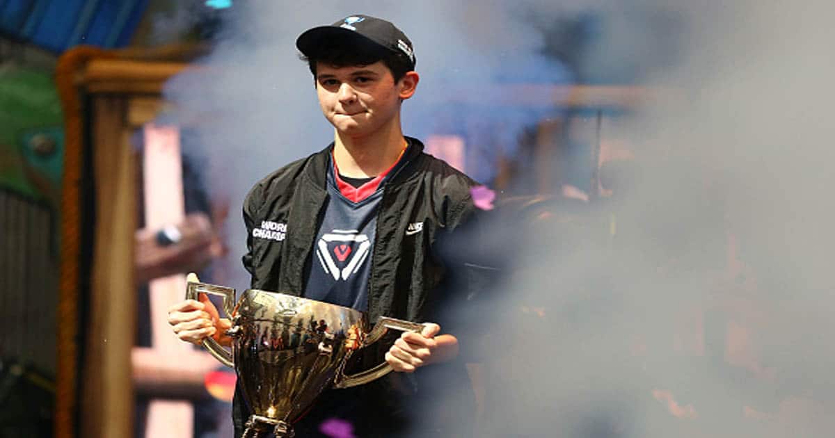 Kyle “Bugha” Giersdorf celebrates after winning the Fortnite World Cup solo final 