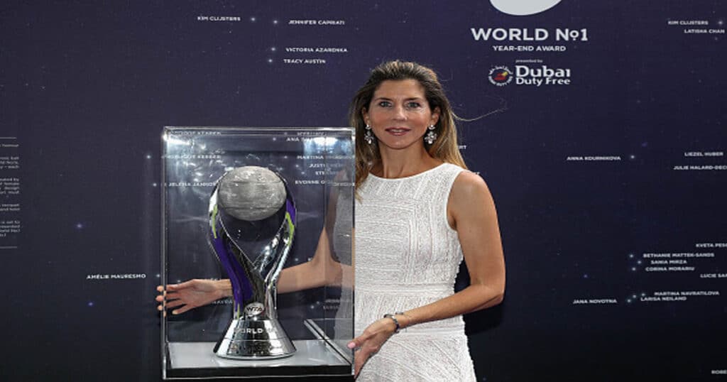 richest wta players Monica Seles poses with the World Number 1 trophy