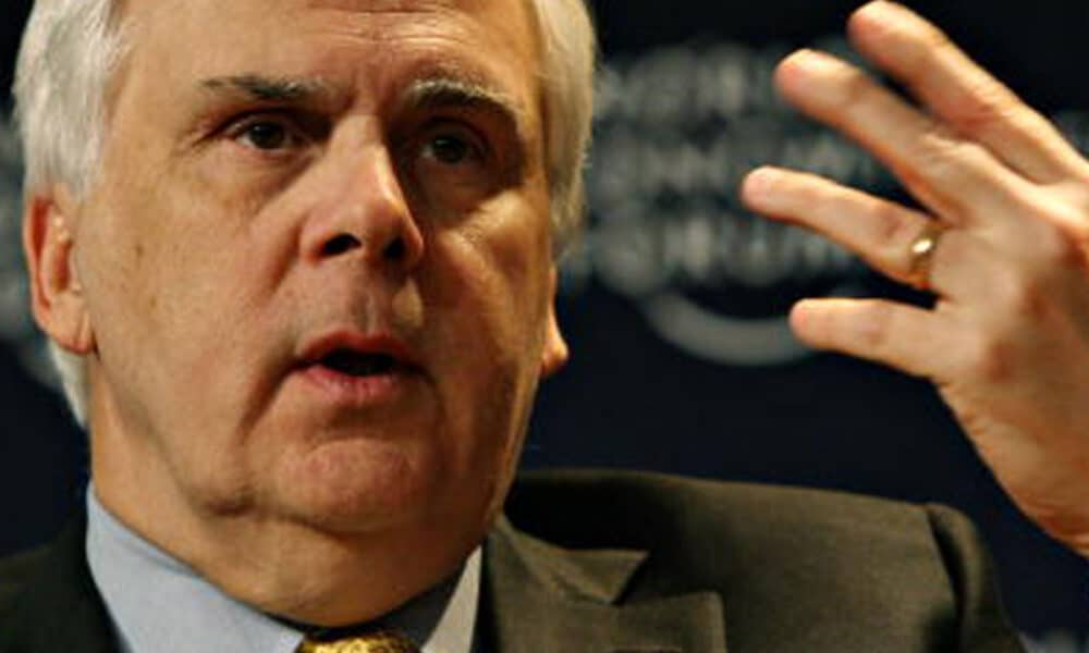 Fred Smith Net Worth How Rich Is the Businessman in 2022?