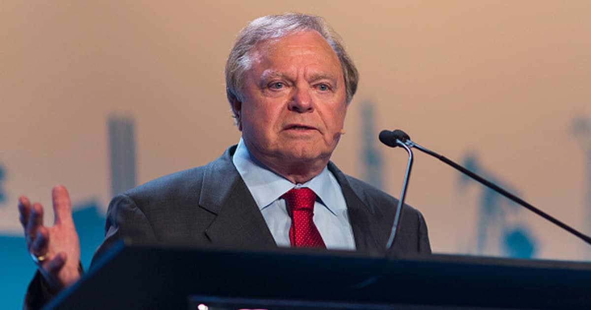 Harold Hamm speaks during the 2015 IHS CERAWeek conference