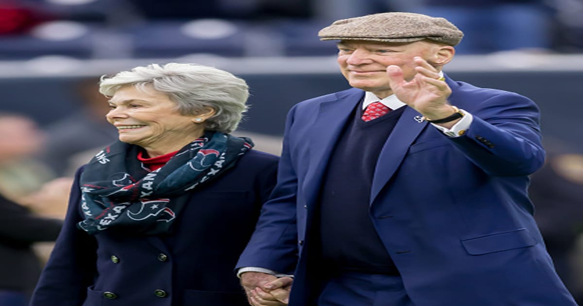 Bob McNair and wife Janice are the designated Home Advantage Captains during the NFL AFC Wild Card game