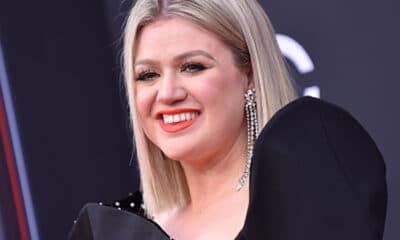 Kelly Clarkson attends the 2018 Billboard Music Awards 2018