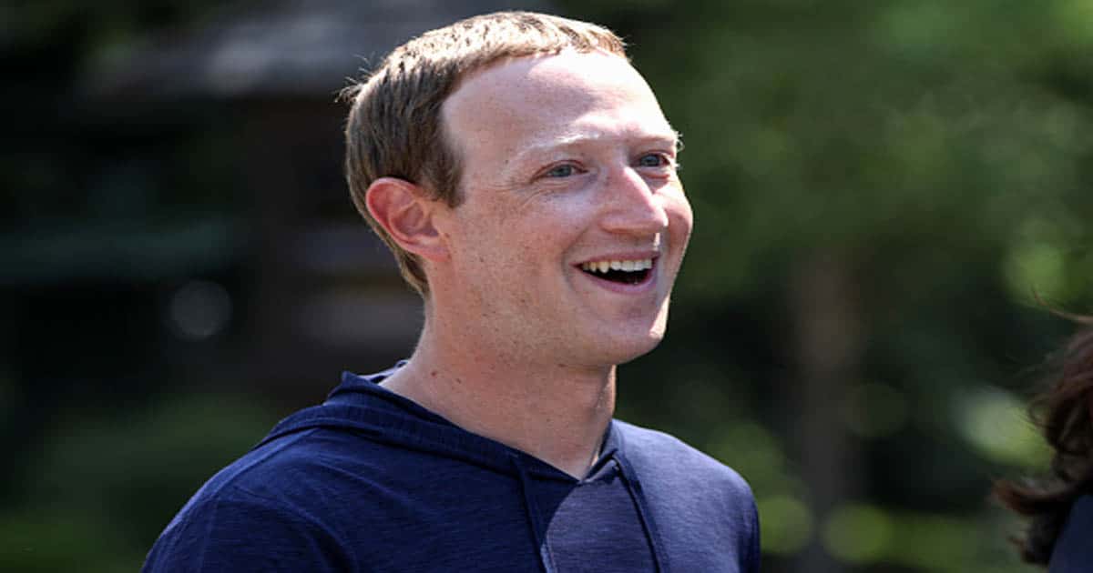 Mark Zuckerberg walks to lunch following a session at the Allen & Company Sun Valley Conference