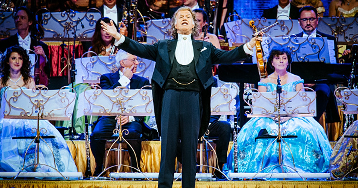 Andre Rieu performs on stage at Wizink Center