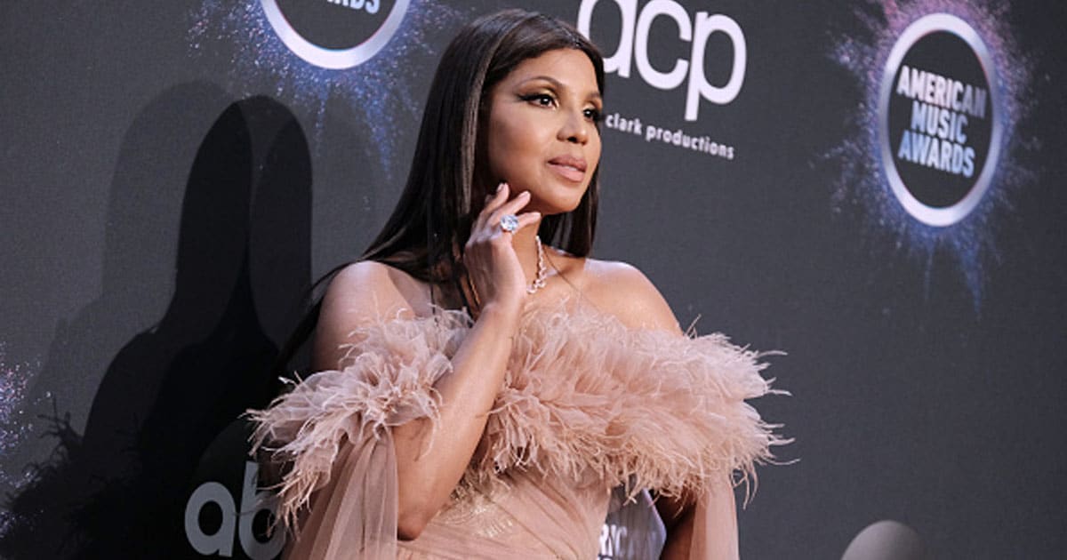Toni Braxton poses in the press room at the 2019 American Music Awards
