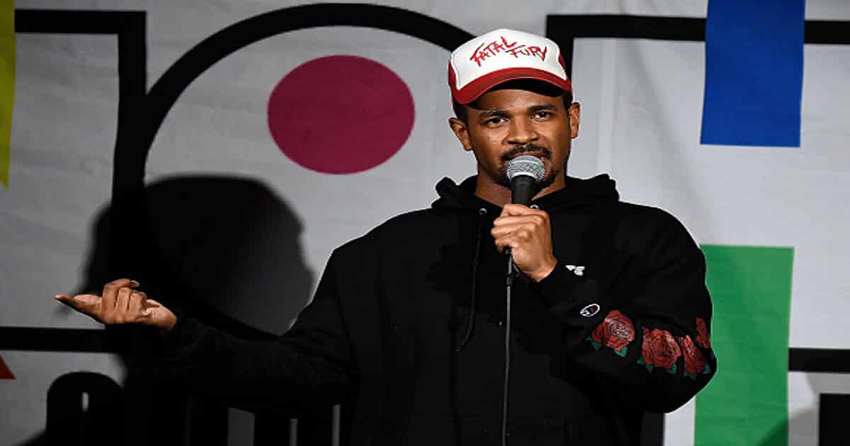  Damon Wayans Jr. performs during his appearance at the NoHo Comedy Festival 