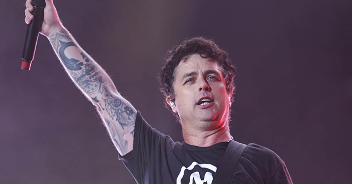 Billie Joe Armstrong Net Worth, Age, Bio, Wife, and Twitter